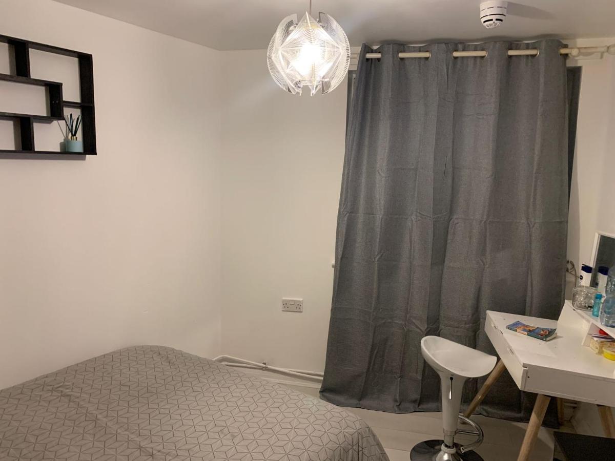 Room Near City London Ngoại thất bức ảnh