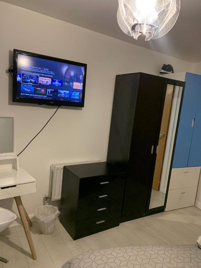 Room Near City London Ngoại thất bức ảnh